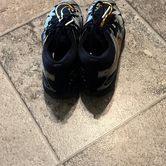 Nike Kids Sneakers Black and Gold Accents - Picture 3 of 4